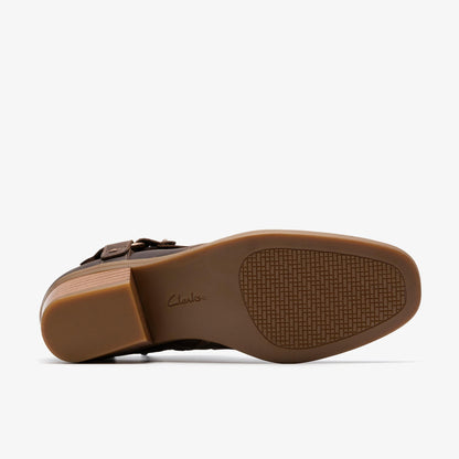 Danyelle Gema Taupe Oily Leather - US 6385