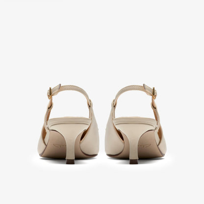 Zarey Bow Cream Leather - US 7438